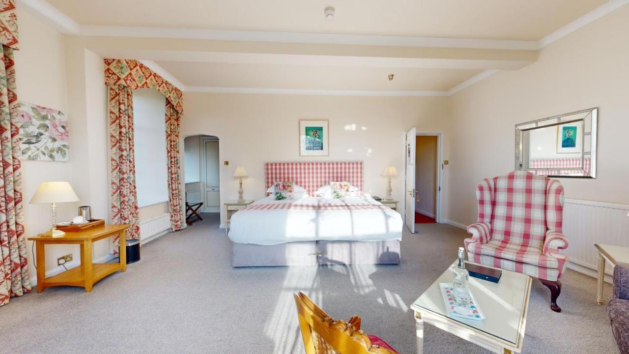 Castle Hotel تونتون المظهر الخارجي الصورة