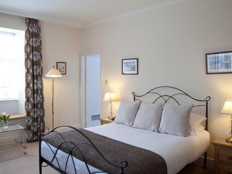 Castle Hotel تونتون المظهر الخارجي الصورة